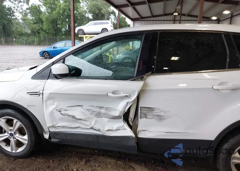 2015 Ford Escape Se из США, поврежденный, VIN 1FMCU0G74FUB82397